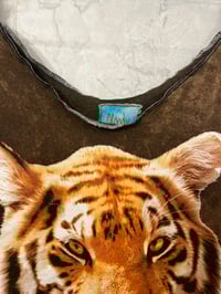 Image 3 of Tiger crop top tee 