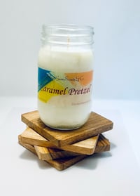 Image 2 of 16oz Caramel Pretzel 