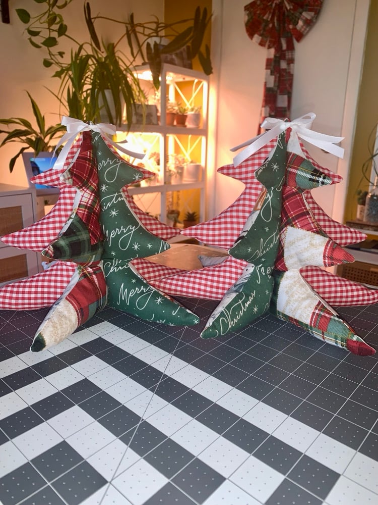 Image of Handmade Stuffed Fabric Christmas Tree 🎄