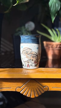 Image 4 of Gnome mug 03