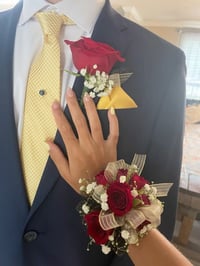 Image 3 of Corsage buttoneire set 