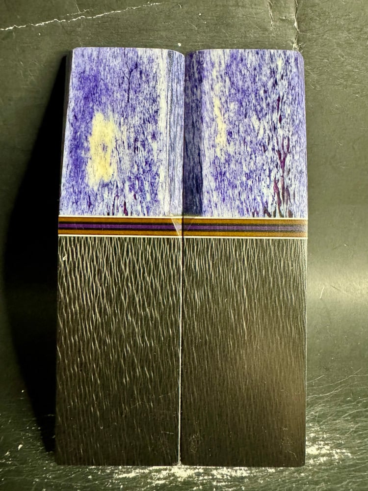 Image of Giraffe Bone & Crosscut Carbon Fiber Segmented Knife Scales