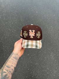 Image 2 of FLANNEL BRIM MULTI TONE NEW YORK METS CUSTOM FITTED CAP