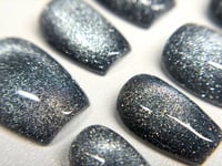 Image 3 of Mercury Foundation Silver Press-On Nails