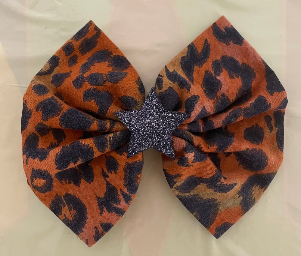 90’s grunge leopard Star