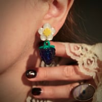 Image 3 of Pendientes Frutas del bosque