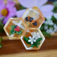 Beehive In Bloom - Plaid - Brooch - 9