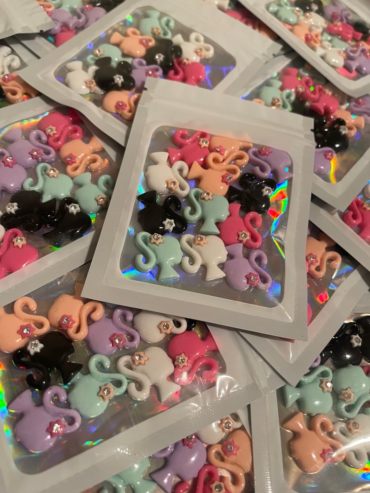 Image of MULTI COLOR BARBIE CHARMS 
