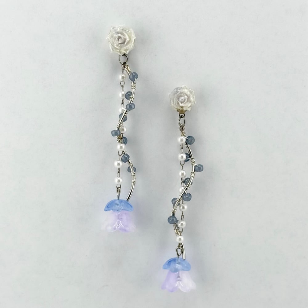 Image of Spring Rain Earrings