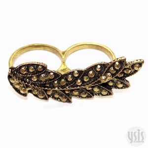 Image of Leaf Double Finger Ring