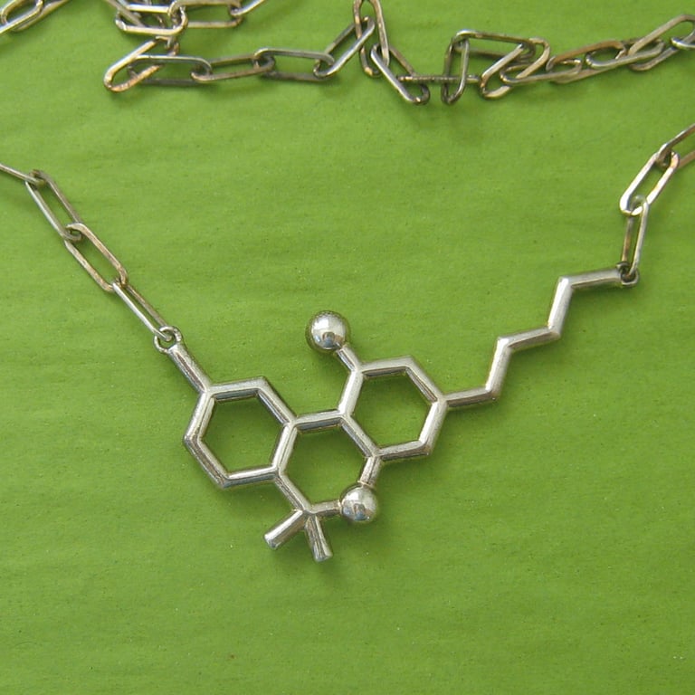 THC necklace - chunky Image 2
