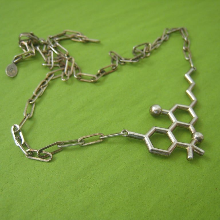 THC necklace - chunky Image 3