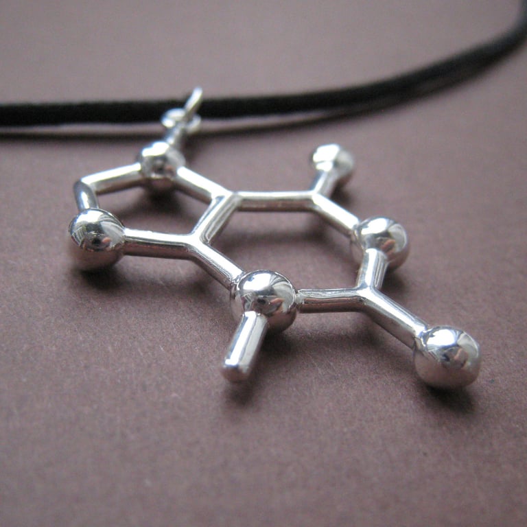 theobromine necklace - black Image 3
