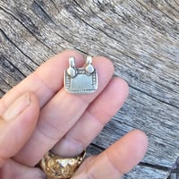 Image 3 of Rectangular amulet 2