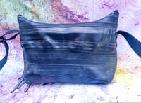 Image 2 of CROSSBODY BAG "fringe 1"