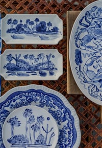 Image 2 of Signature FLA Landscape small scalloped tray