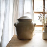 Image 1 of Tres Grand Pot Ancien En Grès