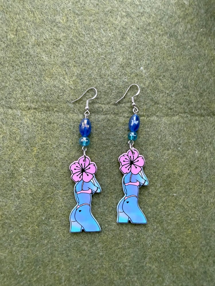 Image of Flower head earrings 