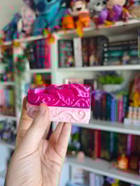 Image 4 of Joyero rosa dragón con bebé