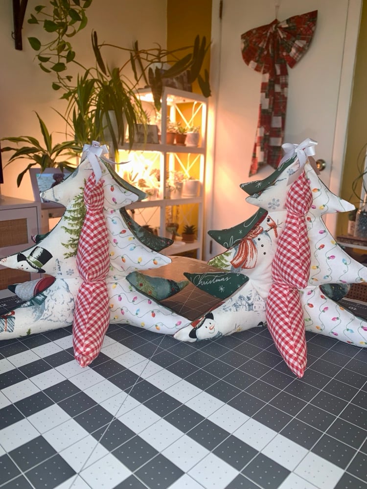 Image of Handmade Stuffed Fabric Christmas Tree 🎄