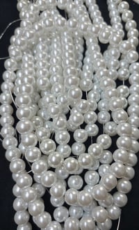 Image 5 of Pearl beads