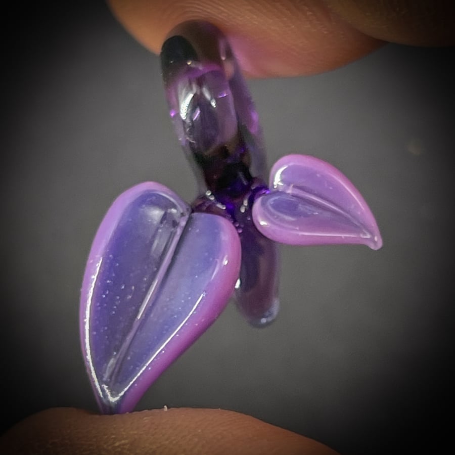 Image of Mini Purple 2 Leaf Pendant 2