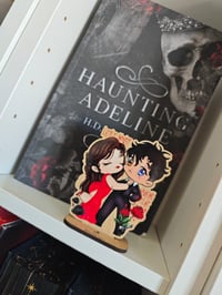 Image 2 of standee Zade y Adeline 'Haunting adeline' 