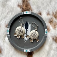 Image 2 of Décoration « Plume sacrée »