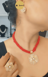 Image 2 of Leena_Short Hydrocrystal/Hydropotey Set with Adjustable Ring