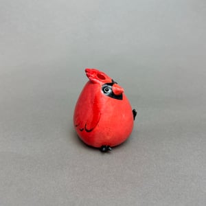 Image of Cardinal Borb Bud Vase