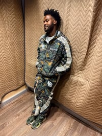 Image 4 of Real Tree Windbreaker Set 