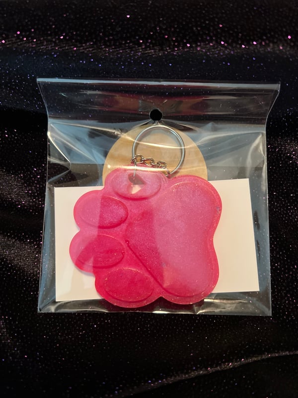 Image of Medium Resin Keychain 