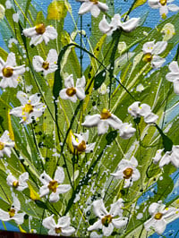 Image 2 of Daisy Bunch