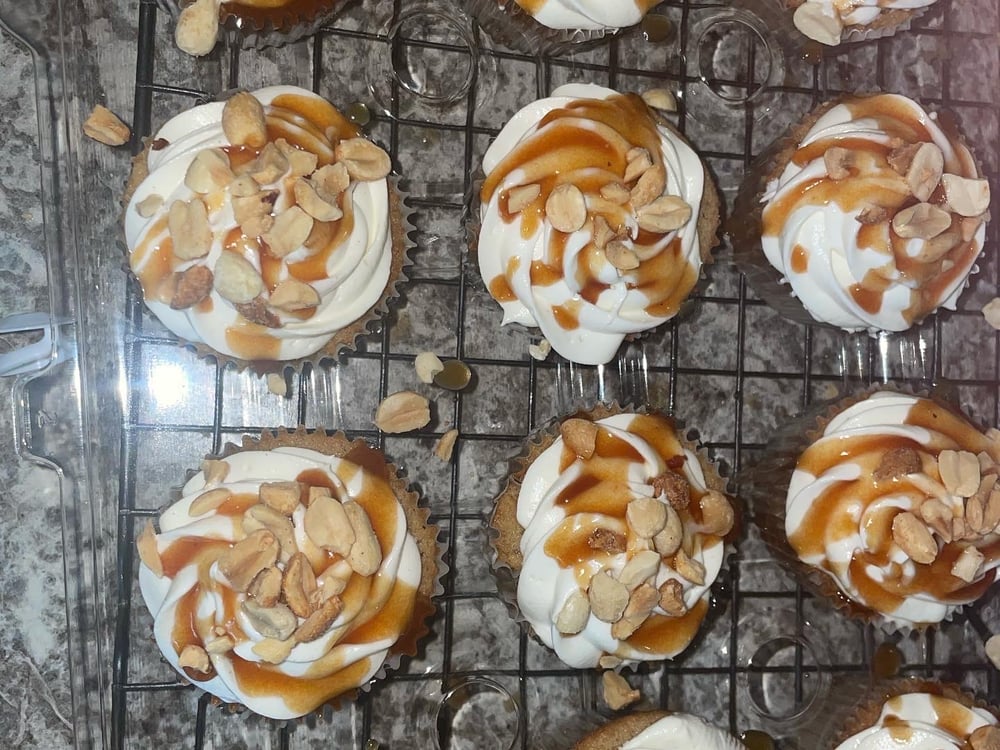 Image of Caramel apple cupcakes