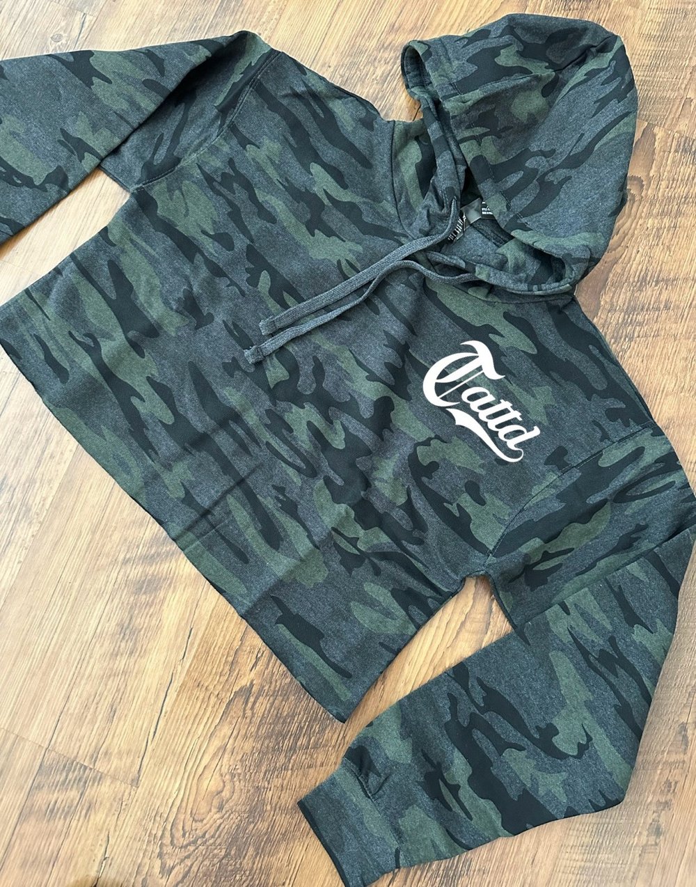 CAMO TATTD CROP HOODIE!!!