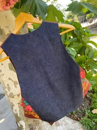 Image 3 of Chaleco feito a man. FOLIADA 103. Talla S/M