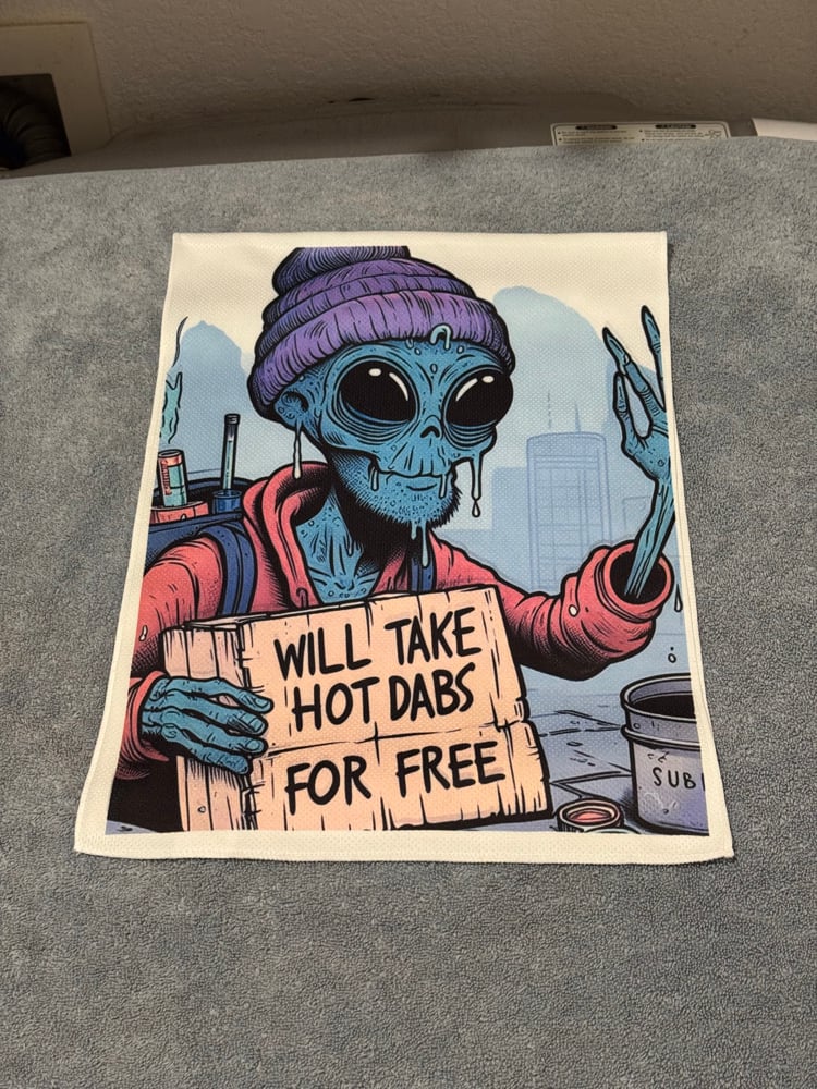 Image of HOT DABBING ALIEN