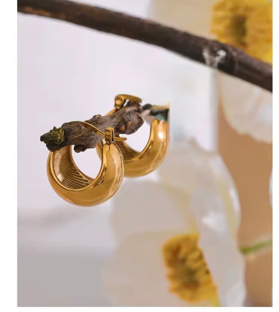 Image of LUNA 18ct Gold Plated Scooped Hoop Earrings 