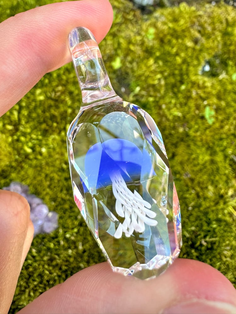 Image of Deja blue faceted jellyfish pendant 