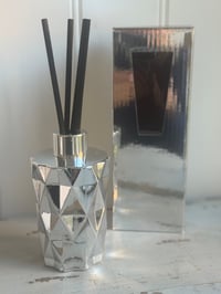 Image 2 of Silver Diamond Diffuser & Candle Gift Set ☆ 