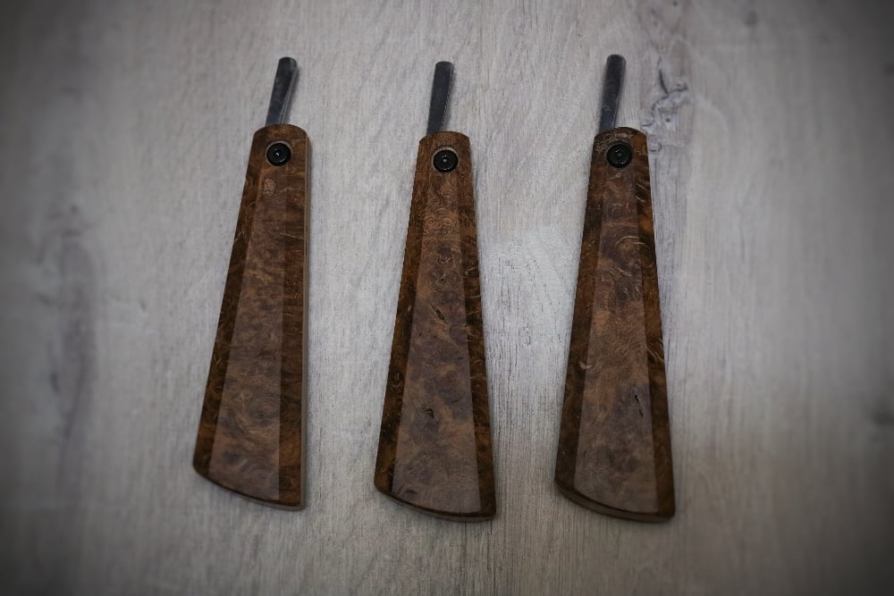 Image of Seax folding slöjd with oak, yew and laburnum handle