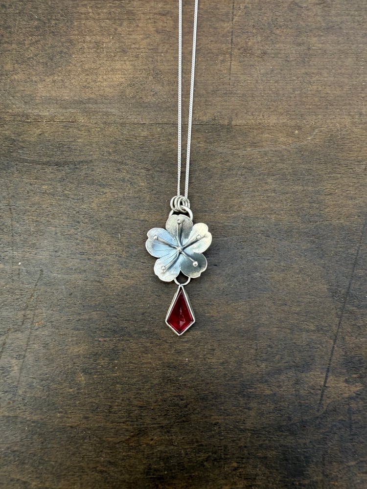 Image of Sakura Kite-Shaped Rhodolite Necklace