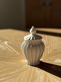 Image 2 of Lid It Be