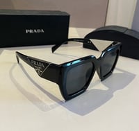 Image 1 of TRIANGLE FRAME GLASSES