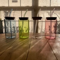 16oz Colorful Stained Borosilicate Glass Set with Bamboo Lids & Glass Straws