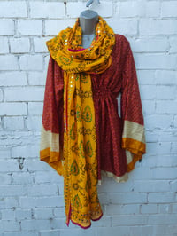 Image 6 of Thassos scarf yellow with hot pink trim