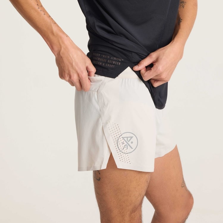 Image of RUN AMOK Alta Elite 3.5" Shorts moonstone