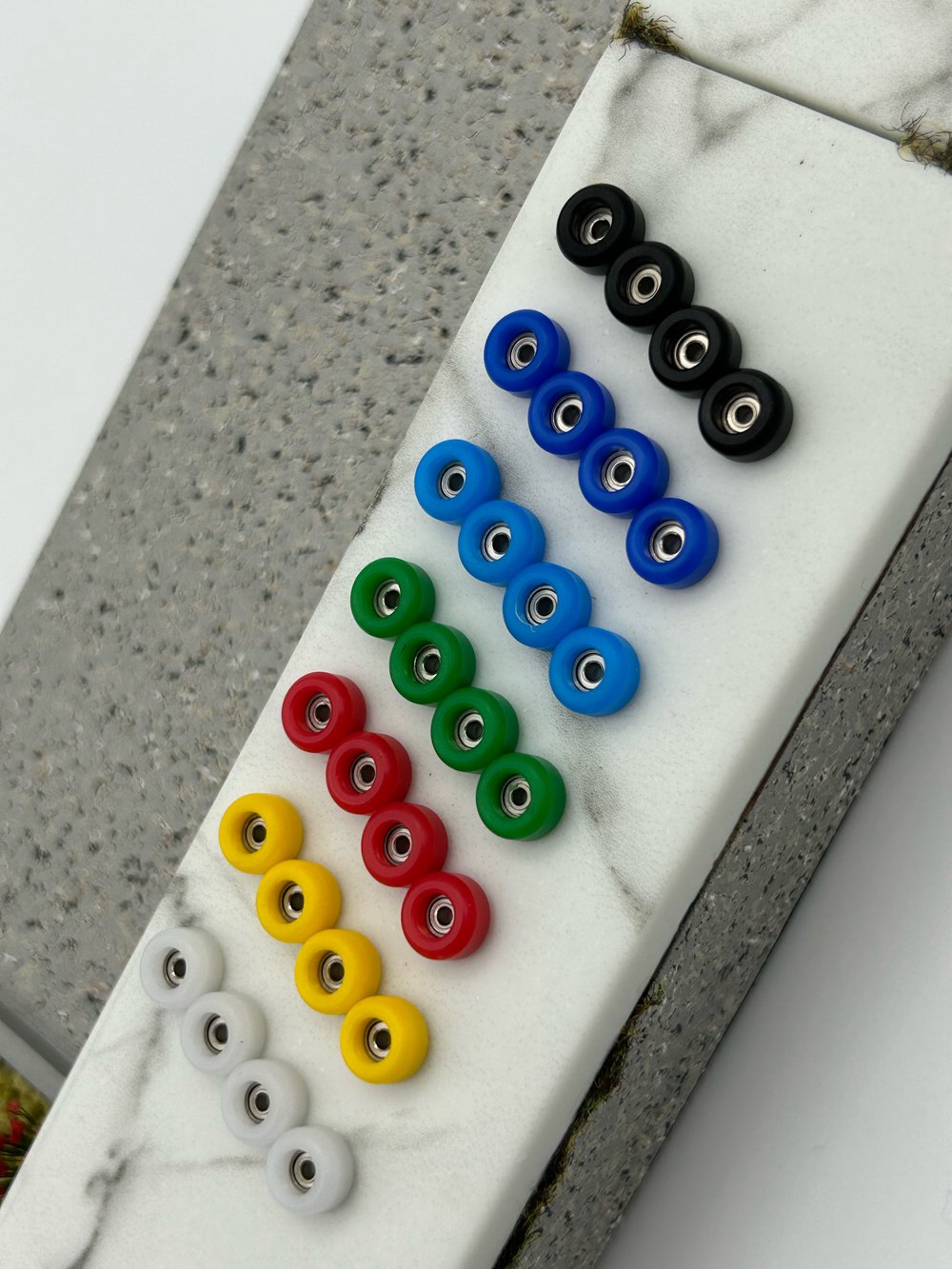 Image of Classic Plastic Bearing Wheels