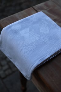 Image 5 of 1 Tischdecke mit Trauben, 1.10x 1.50m