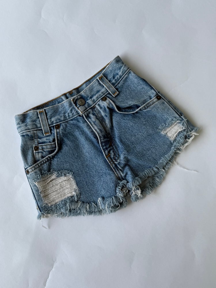 Image of Vintage 550 Levi's Shorts Size 7 Regular